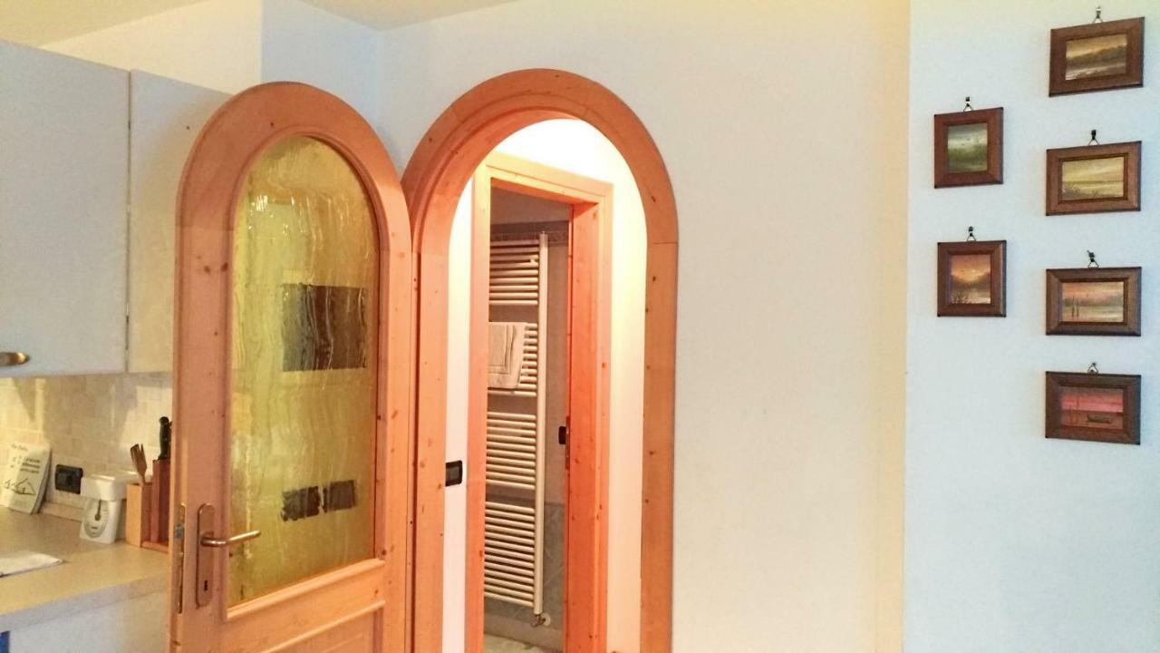 Casa Rossi Apartment Le Grazie  Екстериор снимка
