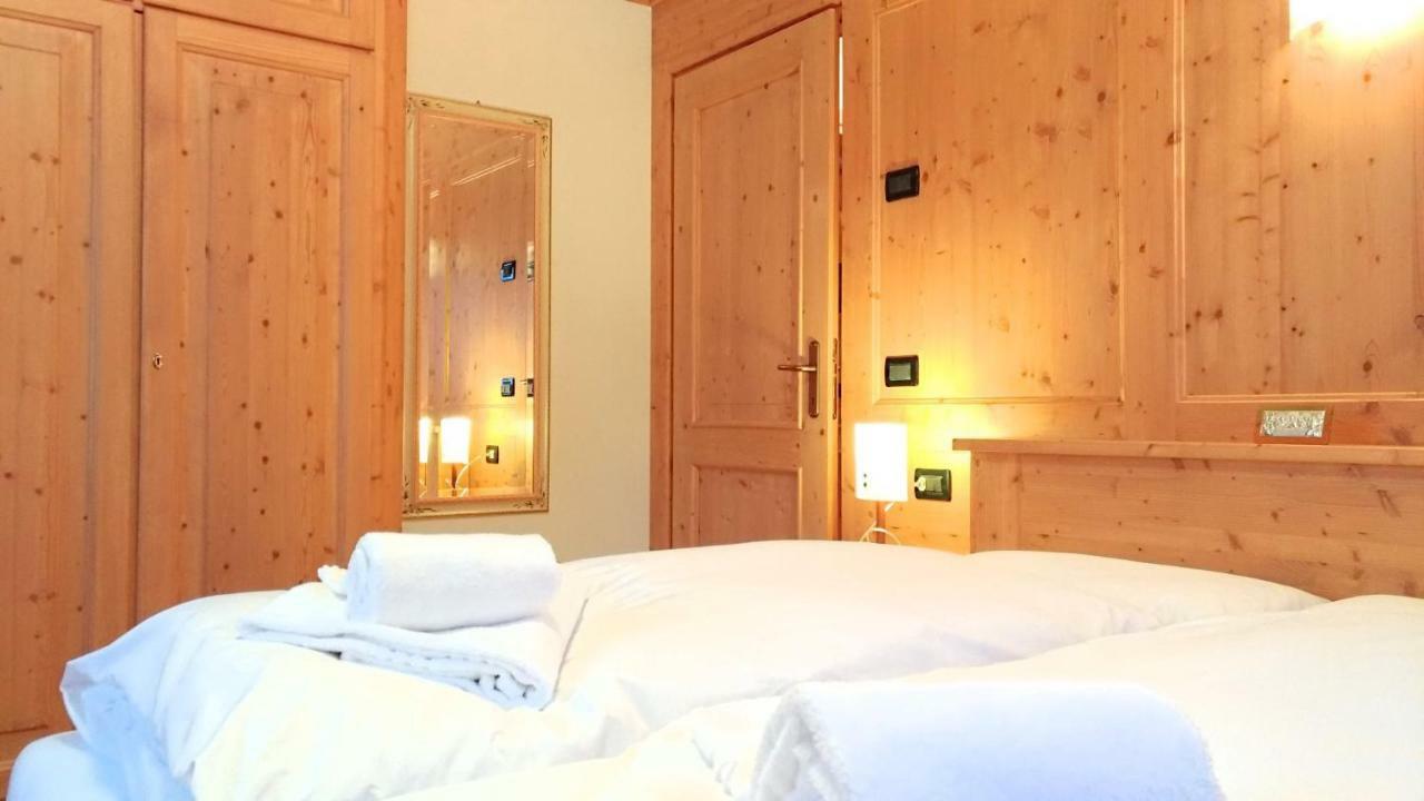 Casa Rossi Apartment Le Grazie  Екстериор снимка