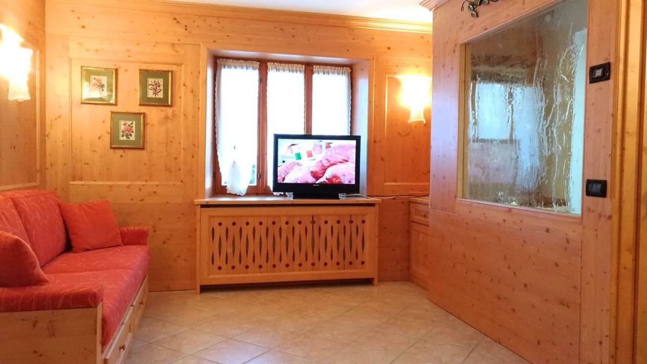 Casa Rossi Apartment Le Grazie  Екстериор снимка